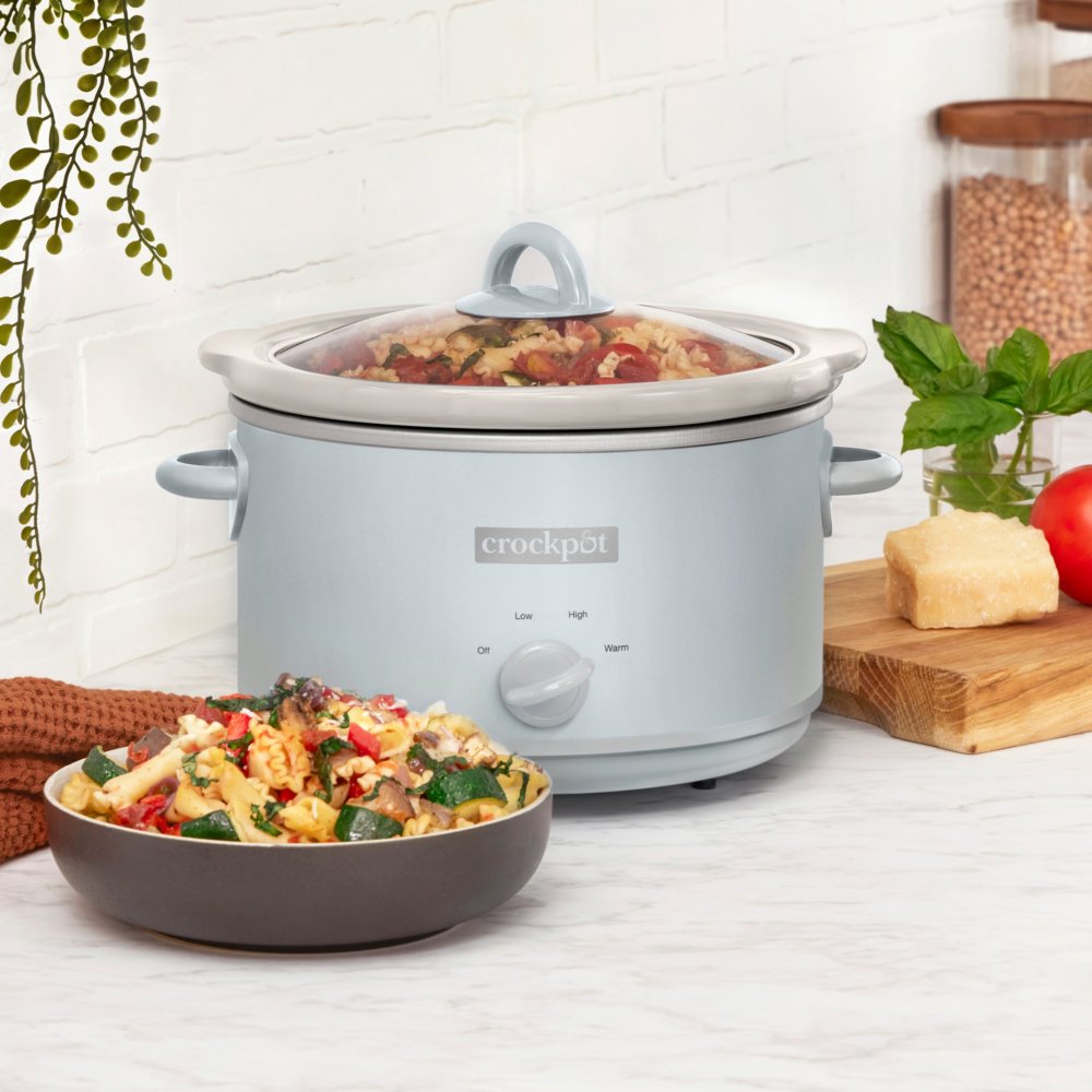 crock-pot-manual-design-series-4-5-quart-slow-cooker-macaroon-blue-q7 DC-39109-Crockpot_2022FallDesigns-Macaron-ATF04-nogfx