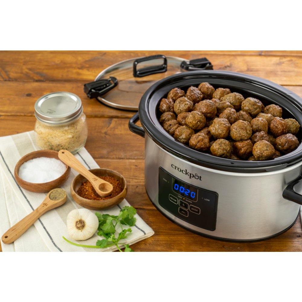 crock-pot-programmable-4-quart-cook-and-carry-slow-cooker-stainless-steel-d1 crockpot_shot_9_CPSCVC40LL-S copy